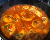 Foto del paso 3 de la receta: Pollo en salsa