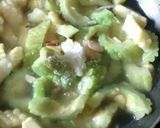 Foto langkah ke 7 dari resep Tumis pare dan putren.