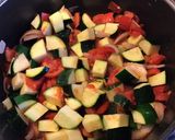 Une image de l'étape 3 de Soupe de courgettes carottes et tomates au cumin.
