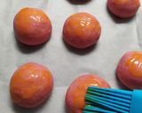 Foto langkah ke 5 dari resep Burger buns mini beetroot.