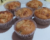 Foto del paso 2 de la receta: Muffins Húmedos de Manzana y Pasas de Uva