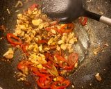 Foto langkah ke 4 dari resep Nasi Goreng Bumbu Iris Sederhana (simple).