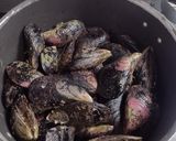 Foto del paso 1 de la receta: Cholgas para agregar a una cazuela, acompañar con arroz blanco o cocinarlas tipo escabeche, o con