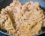 Foto langkah ke 4 dari resep Gepuk Daging Sapi Kelapa Serundeng.