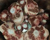 Foto del paso 1 de la receta: Rabo de toro al estilo de la bixo🤪