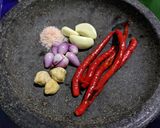 Foto langkah ke 1 dari resep Nasi Goreng Spesial Cabai Merah.