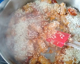 Foto del paso 4 de la receta: Arroz amarillo (con chorizo y salchichas)
