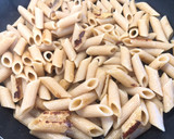 Foto del paso 3 de la receta: Macarrones integrales boloñesa con champis
