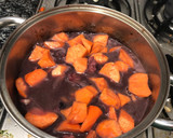 Foto del paso 4 de la receta: 206. Pulpo estofado con vino (principal pescado)
