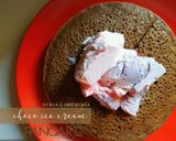 Foto langkah ke 3 dari resep Choco Ice Cream Pancake.