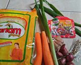 Foto langkah ke 1 dari resep *risol mini*.