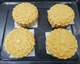 Hình bước làm 5 của món Bánh trung thu nhân dừa sợi