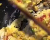 Φωτογραφία βήματος 3 της συνταγής Scrambled eggs με πράσο, μανιτάρι και ντοματίνια