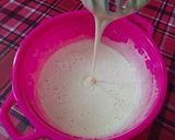 Foto langkah ke 4 dari resep Bolu pisang kukus no mixer (pisang uli).