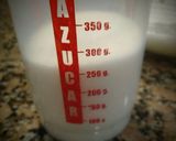 Foto del paso 1 de la receta: Bizcochuelo esponjoso con claras a nieve