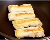 A picture of step 4 of [15-Minute Breakfast] Grilled Cheese Sandwich.