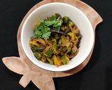 A picture of step 6 of Methi bhindi.
