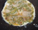 Foto langkah ke 5 dari resep Telur Dadar Pare khas Pontianak.
