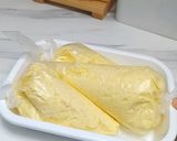 Foto langkah ke 4 dari resep Kue Sagu Keju.
