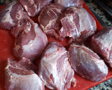 Foto del paso 1 de la receta: Carrilleras de cerdo en salsa