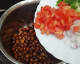 A picture of step 3 of Chana & cucumber salad.