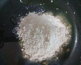 A picture of step 2 of Attay ka halwa.