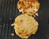 Foto langkah ke 5 dari resep Chicken Cheese Burger (Patty homemade) 🍔.