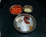 A picture of step 1 of Paneer Lababdar.