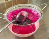 Foto langkah ke 3 dari resep MPASI 5m menu tunggal - puree buah naga.