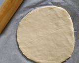 Foto del paso 2 de la receta: Focaccia con anchoas y paté de aceituna negra con avellanas
