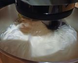 Foto langkah ke 3 dari resep Bolu Pisang Putih Telur.
