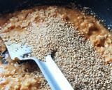 A picture of step 4 of Peanut and sesame chikki.
