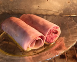 Foto del paso 5 de la receta: Rollito de carne picada con jamón en dulce y queso