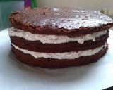 Φωτογραφία βήματος 4 της συνταγής Cookies 'n' cream σοκολατένιο κέικ