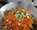 Foto langkah ke 3 dari resep Lumpia Wortel Ebi.