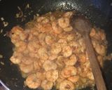 Foto del paso 3 de la receta: Camarones con arroz y crema de leche