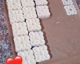 صورة لخطوة 3 من وصفة صابلي بريستيج على شكل وردة بنكهة الفراولة