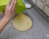 Foto del paso 5 de la receta: Medias lunas o Croissant masa casera / rellenos de dulce de leche