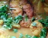 ফুলকপি দিয়ে মাছের ঝোল (foolkopi diye macher jhol recipe in Bengali) রেসিপির ধাপ 6 ছবি