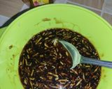 Foto langkah ke 2 dari resep Honey Black Pepper Chicken.