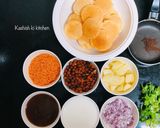 A picture of step 4 of Dahi Papdi.