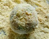A picture of step 6 of Bread potato cheese balls.