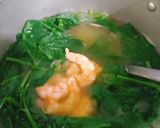 Hình bước làm 3 của món Canh rau mồng tơi nấu tôm