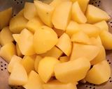 Foto langkah ke 2 dari resep Selat Kentang tanpa Mayonnaise.