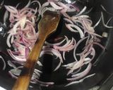 Foto del paso 3 de la receta: Nopales guisados con tortas de Camarón