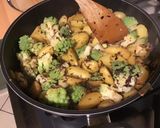 Une image de l'étape 13 de Pommes grenailles au chou romanesco et dulce.
