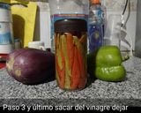 Foto del paso 3 de la receta: Ajíes en escabeche envasados en aceite