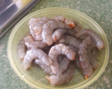 Foto del paso 2 de la receta: Fideos con chocos y langostinos