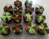 Foto langkah ke 5 dari resep 92. Bolu Kukus Mekar Pandan Coklat Metode All in One.