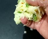 ચીઝી આલુ પુડલા (Cheesy Aloo Pudla Recipe In Gujarati) રેસીપી સ્ટેપ2ફોટો